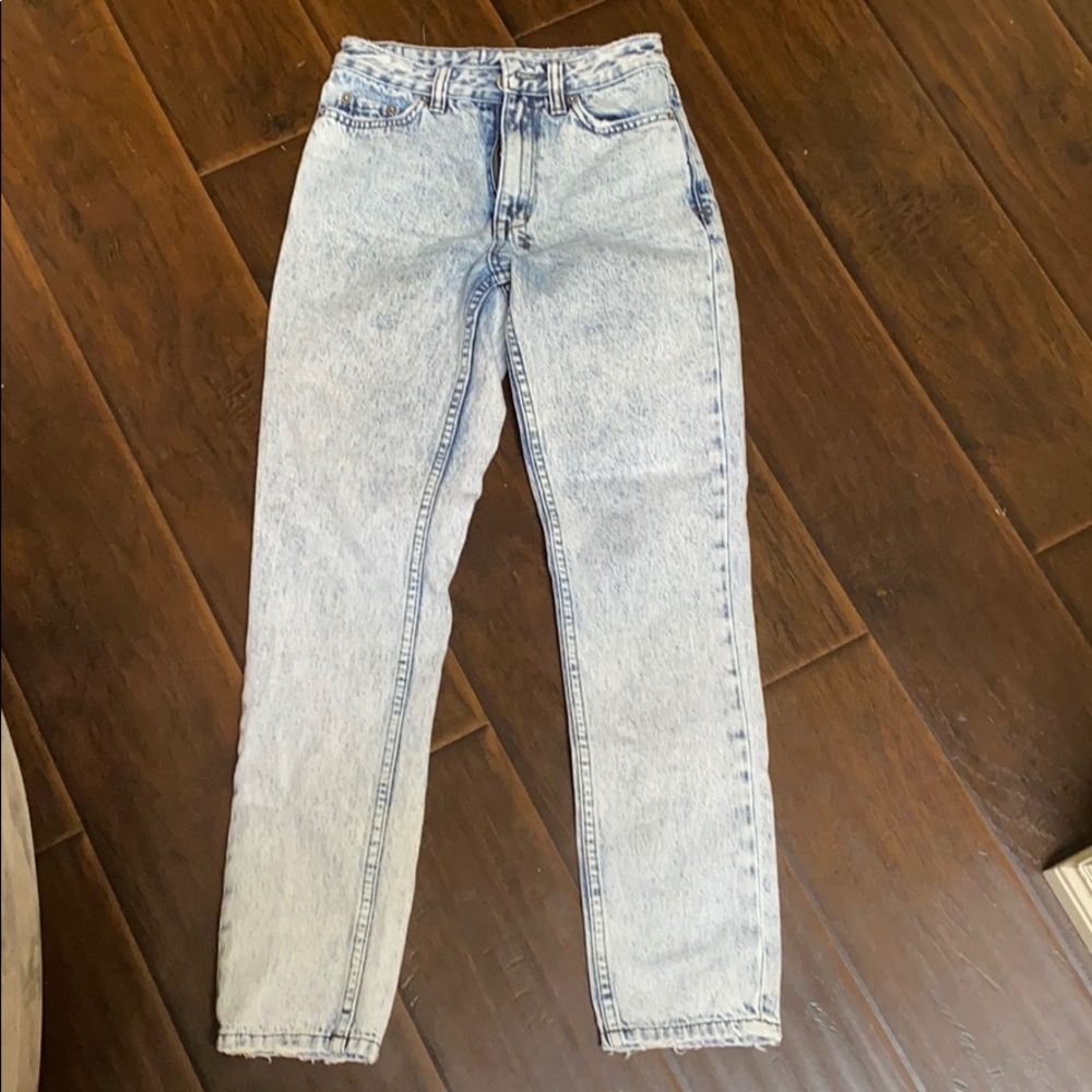 subi jeans